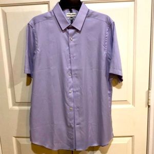 NWOT..Men button down dress shirt